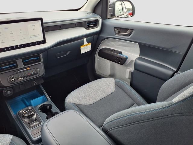 New 2025 Ford Maverick XLT w/ XLT Luxury Package image 11