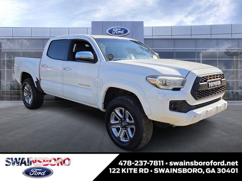 Used 2016 Toyota Tacoma Limited w/ Towing Package image 1