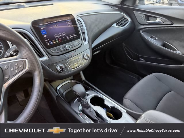 Used 2023 Chevrolet Malibu LT FWD image 18