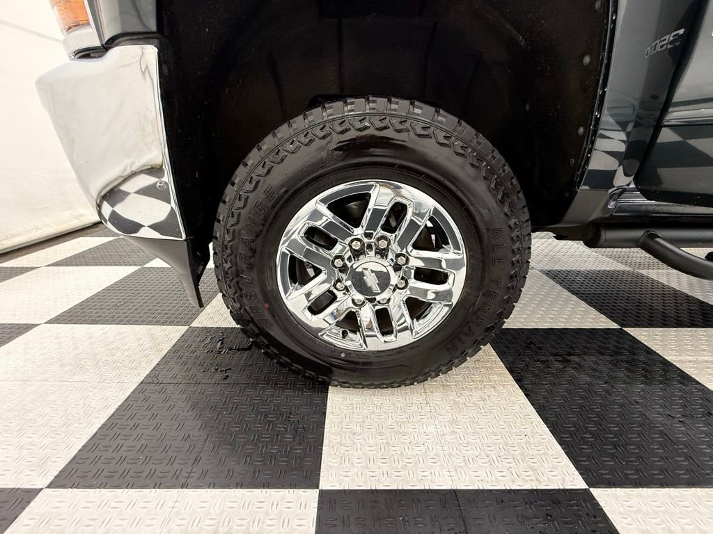 Used 2018 Chevrolet Silverado 3500 LT w/ LT Convenience Package AWD/4WD image 9