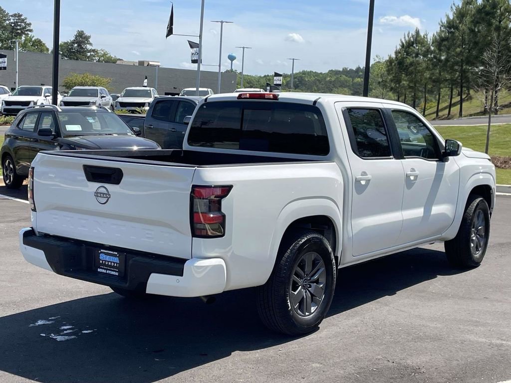 Used 2026 Nissan Frontier SV image 3