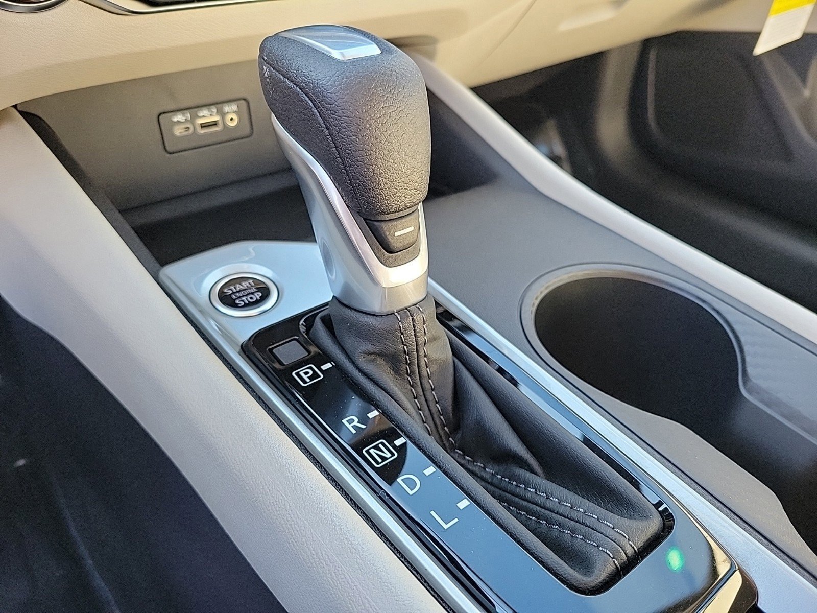New 2025 Nissan Altima 2.5 SV FWD image 32