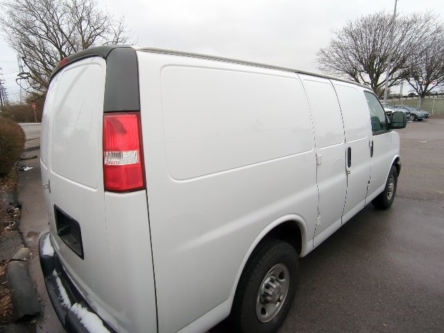 Used 2019 Chevrolet Express 2500 w/ Driver Convenience Package image 4