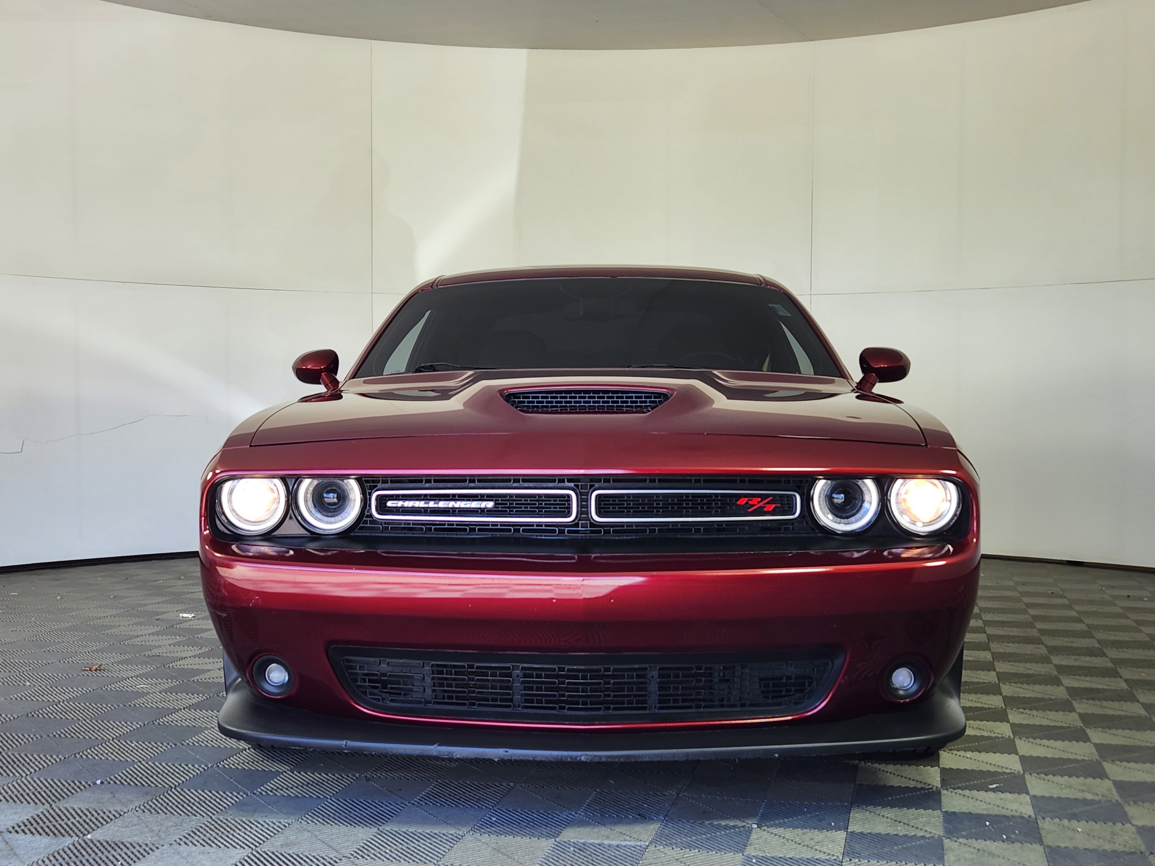 Used 2021 Dodge Challenger R/T image 2