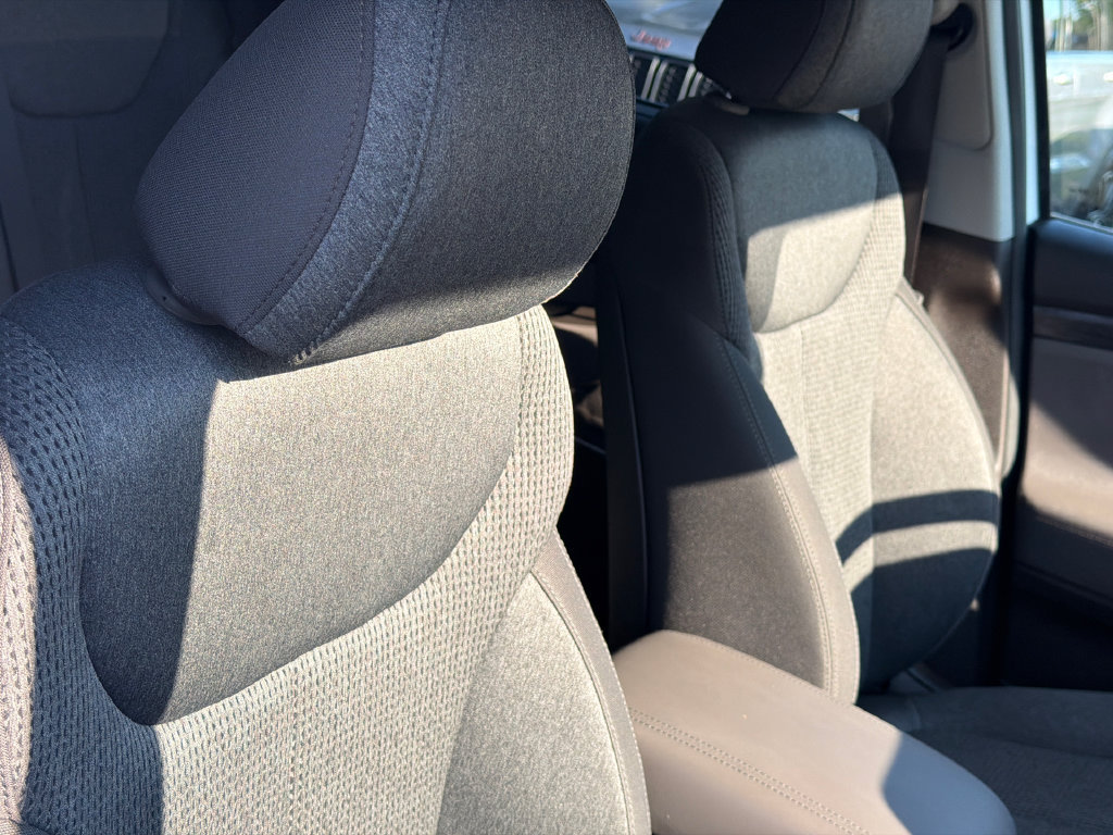 Used 2020 Hyundai Santa Fe SEL w/ Convenience Package FWD image 10