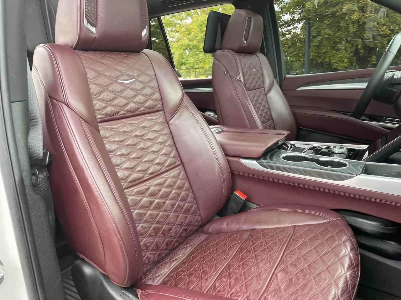 Certified 2025 Cadillac Escalade Premium Luxury w/ LPO, Floor Liner Package AWD/4WD image 14