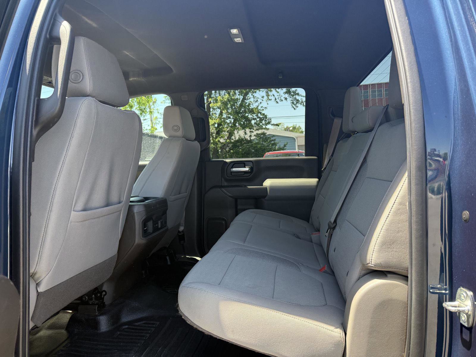 Used 2021 Chevrolet Silverado 2500 LT w/ Convenience Package AWD/4WD image 10