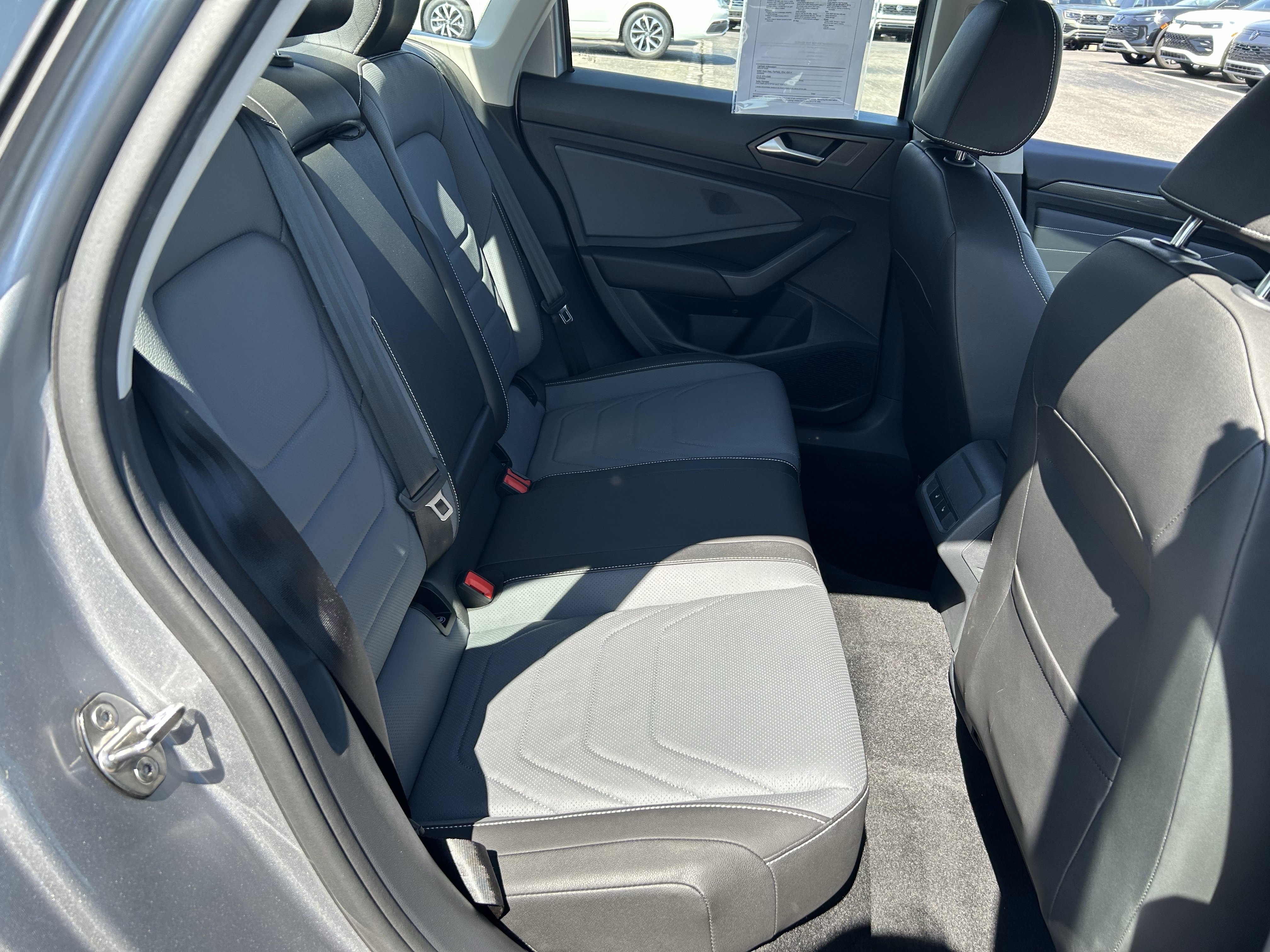 Certified 2025 Volkswagen Jetta SEL image 26