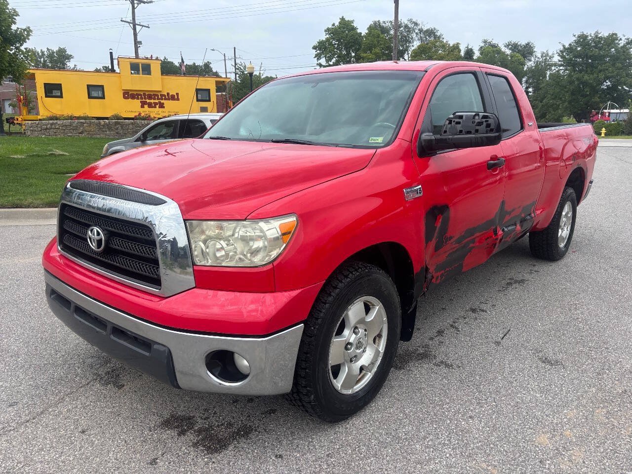Used 2007 Toyota Tundra SR5 w/ TRD Off-Road Pkg AWD/4WD image 6