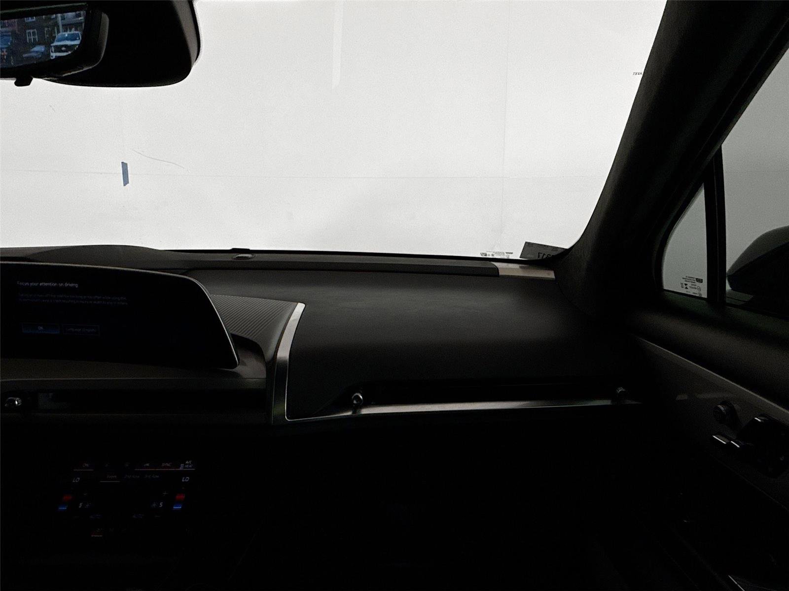 Used 2026 Cadillac Vistiq Platinum w/ LPO, Floor Liner Package image 21