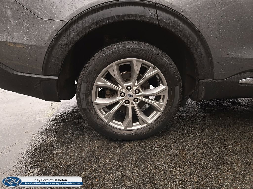 Used 2023 Ford Explorer XLT w/ Equipment Group 202A image 20