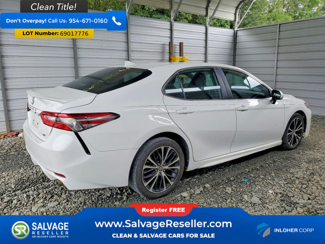 Used 2019 Toyota Camry SE w/ Convenience Package FWD image 4