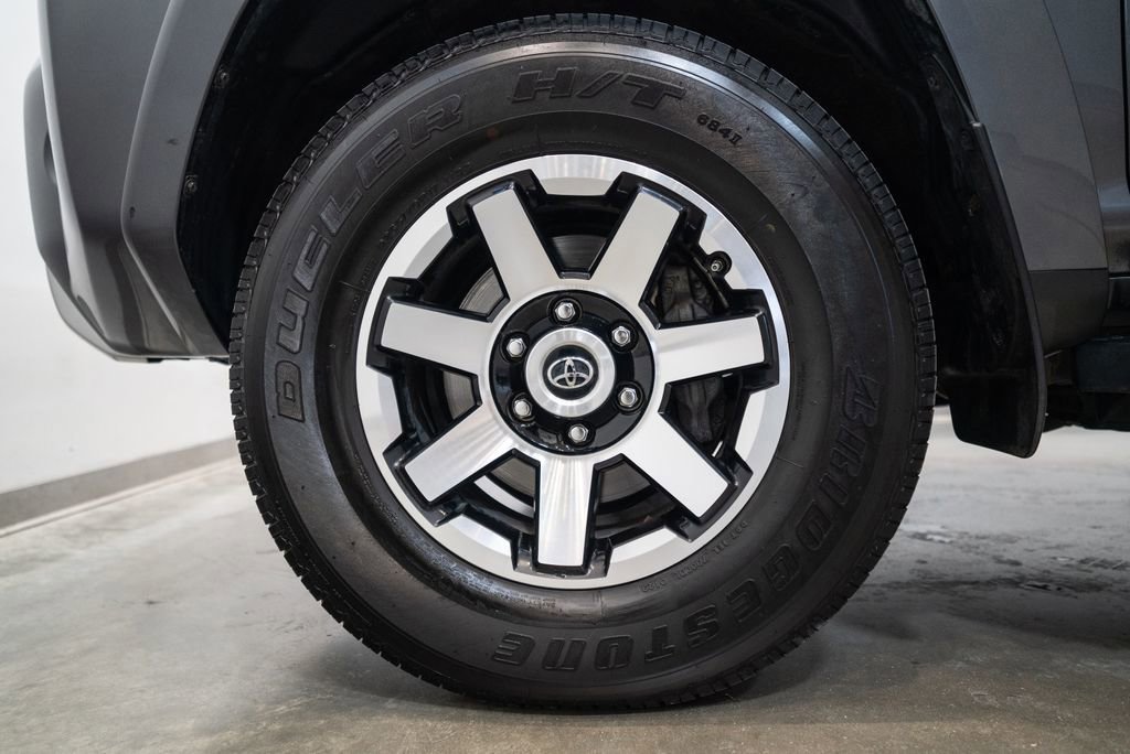 Certified 2020 Toyota 4Runner TRD Off-Road Premium w/ Moonroof Package image 9