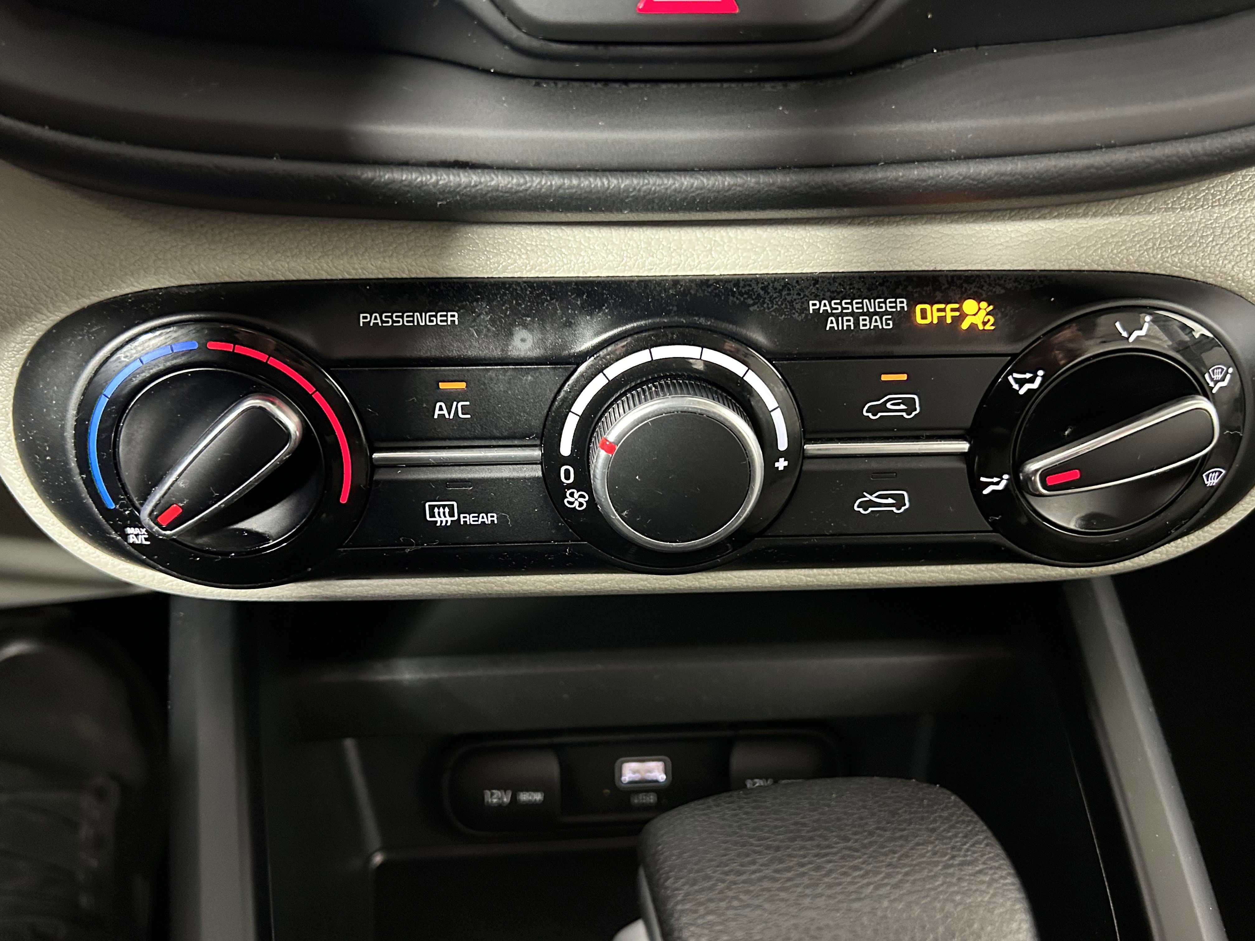 Certified 2023 Kia Soul LX w/ LX Technology Package image 25