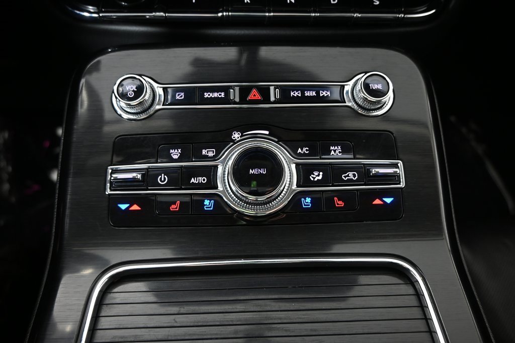 Used 2022 Lincoln Nautilus Reserve w/ Cargo Utility Package image 32