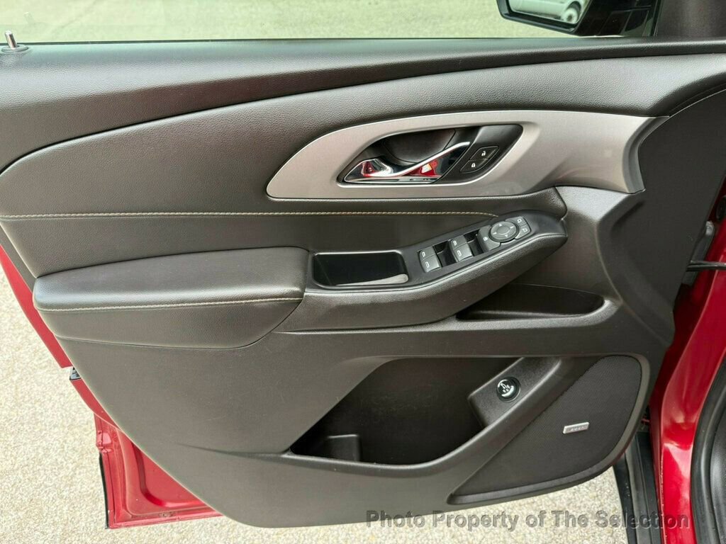 Used 2019 Chevrolet Traverse RS w/ LPO, Floor Liner Package image 19