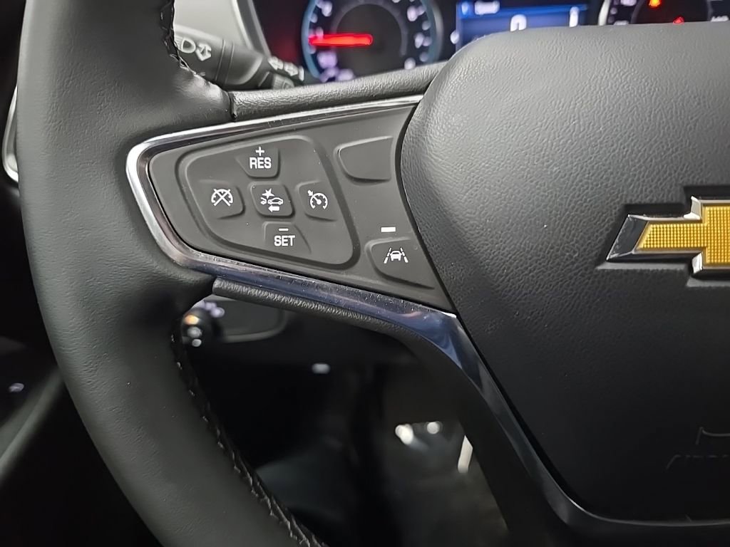 Used 2023 Chevrolet Equinox LT w/ Driver Convenience Package image 19