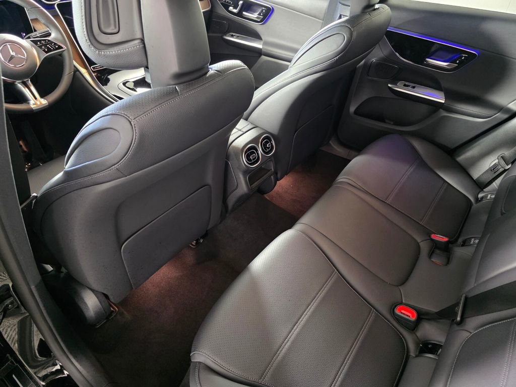Certified 2025 Mercedes-Benz GLC 300 image 14