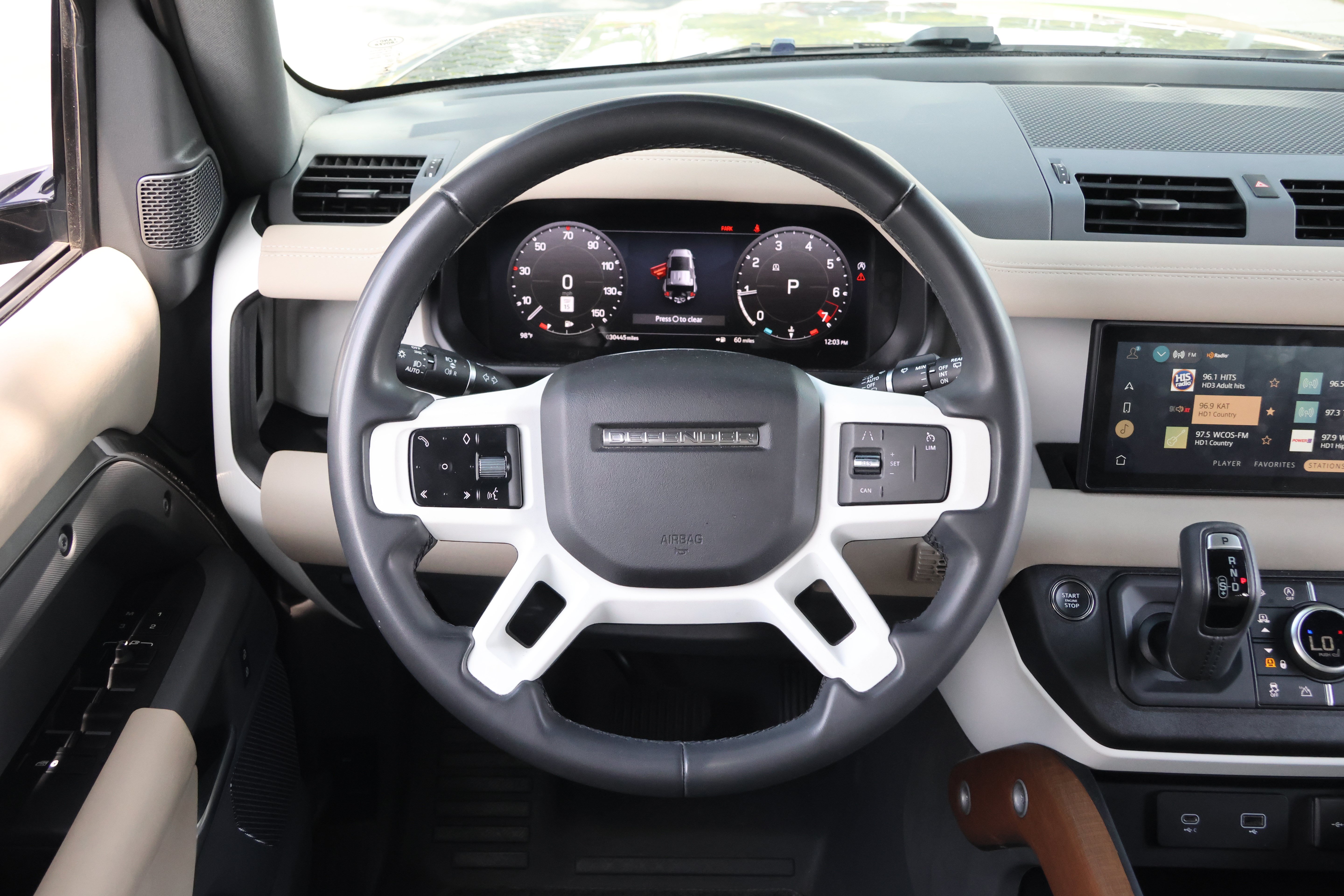 Used 2023 Land Rover Defender 110 S AWD/4WD image 15