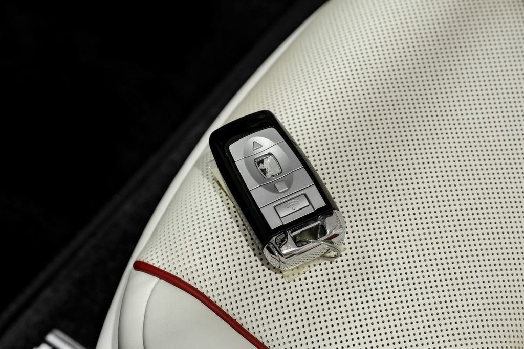 Used 2018 Rolls-Royce Dawn image 60