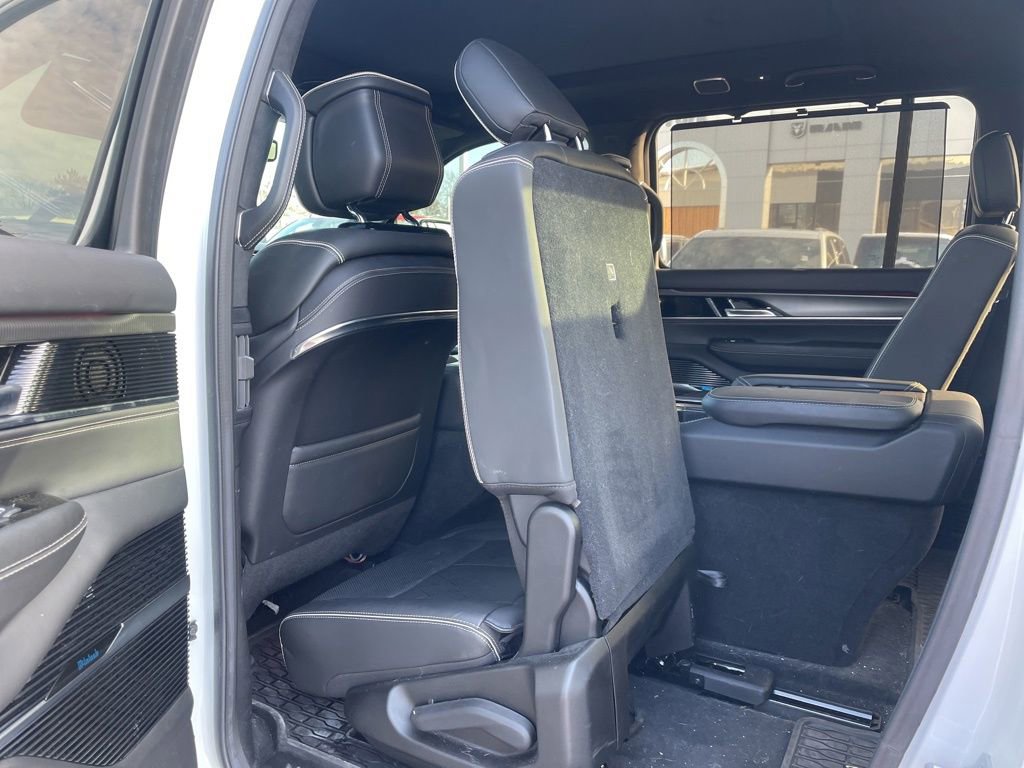 Used 2022 Jeep Grand Wagoneer Series II image 33