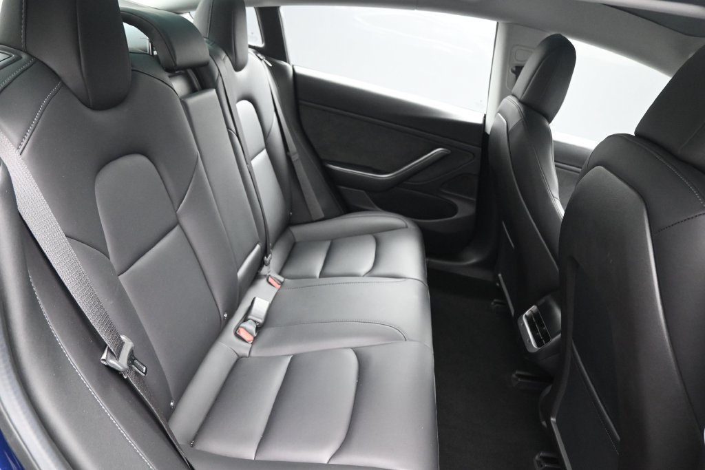 Used 2018 Tesla Model 3 Long Range AWD/4WD image 29