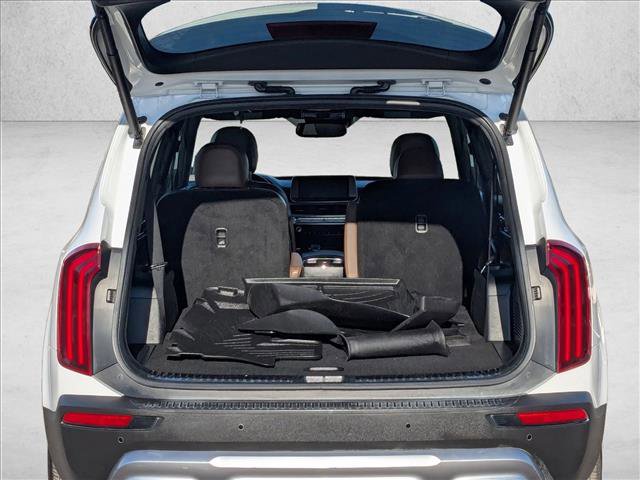 Used 2020 Kia Telluride SX w/ SX Prestige Package image 6