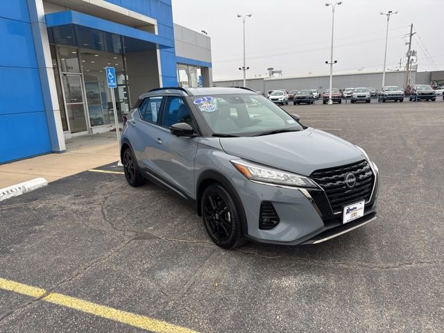 Used 2023 Nissan Kicks SR w/ SR Premium Package image 9