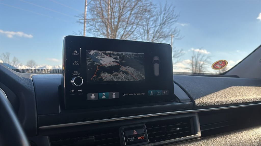 Used 2024 Honda Pilot Touring image 22