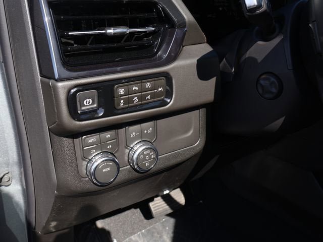 New 2026 GMC Yukon AT4 AWD/4WD image 27