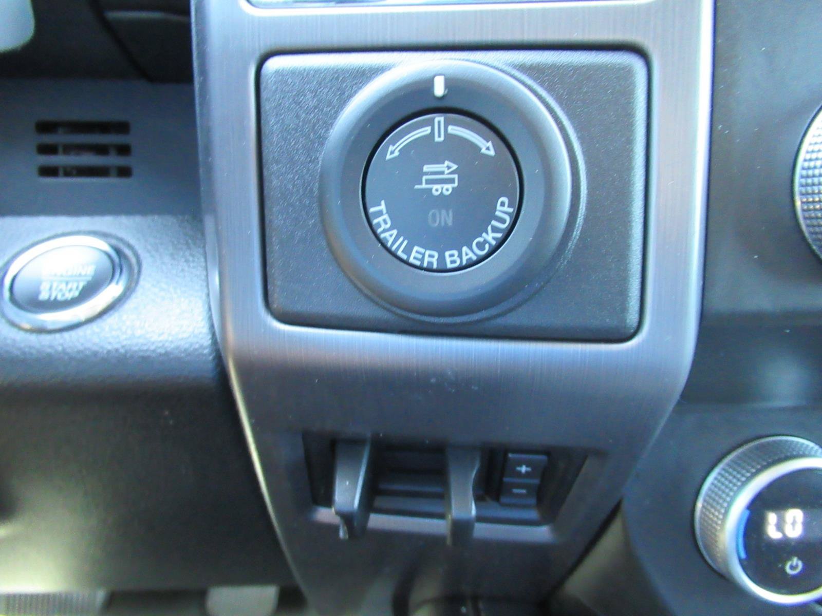 Used 2021 Ford Expedition Platinum RWD image 30