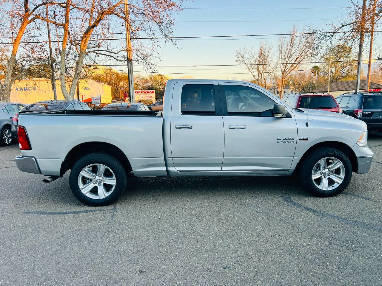 Used 2018 RAM 1500 Classic SLT AWD/4WD image 6