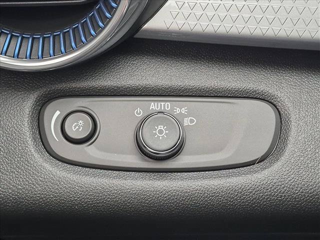 New 2026 Chevrolet Trax LT w/ Driver Confidence Package FWD image 18
