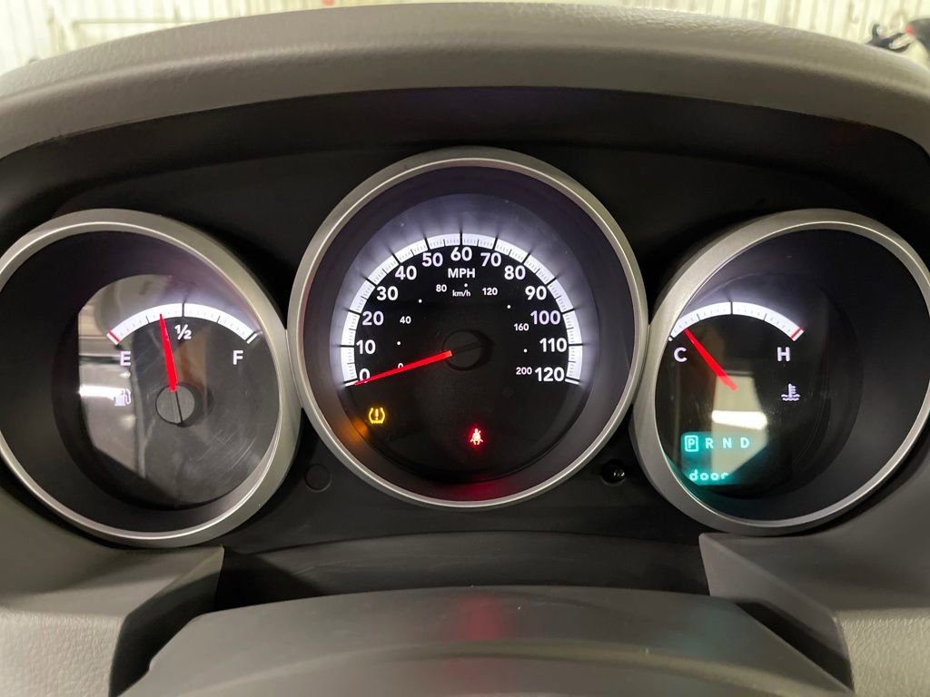 Used 2010 Dodge Grand Caravan SE image 16