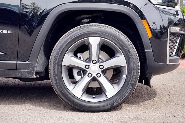 New 2026 Jeep Grand Cherokee Limited AWD/4WD image 8