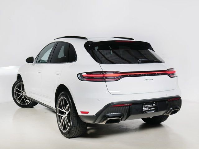 Certified 2026 Porsche Macan AWD/4WD image 3
