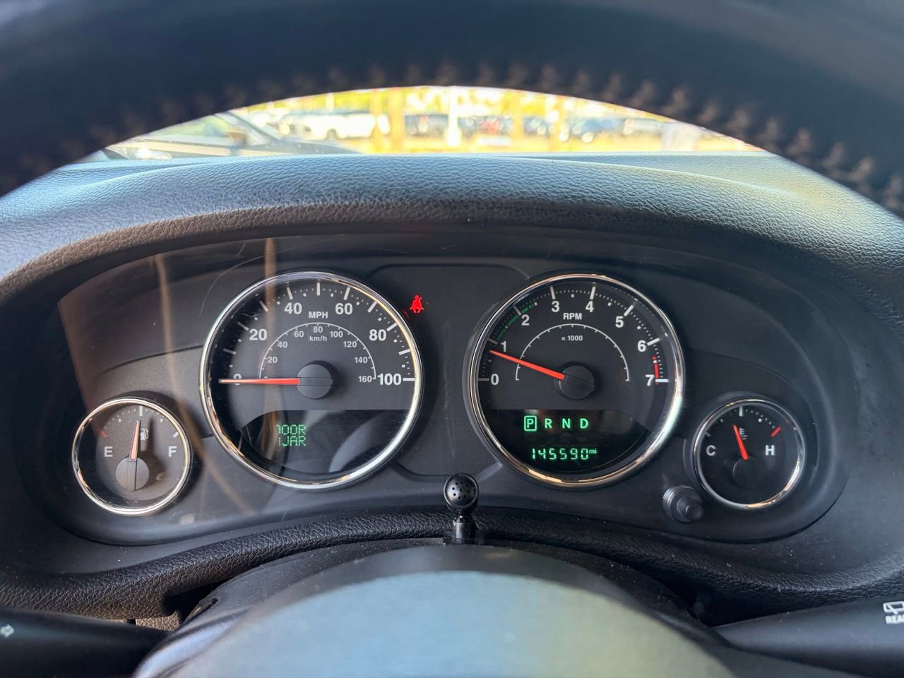 Used 2015 Jeep Wrangler Unlimited Sahara w/ Connectivity Group AWD/4WD image 28