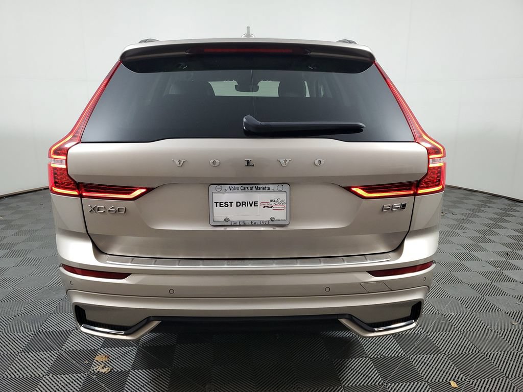 Certified 2024 Volvo XC60 B5 Core w/ Protection Package Premier AWD/4WD image 7