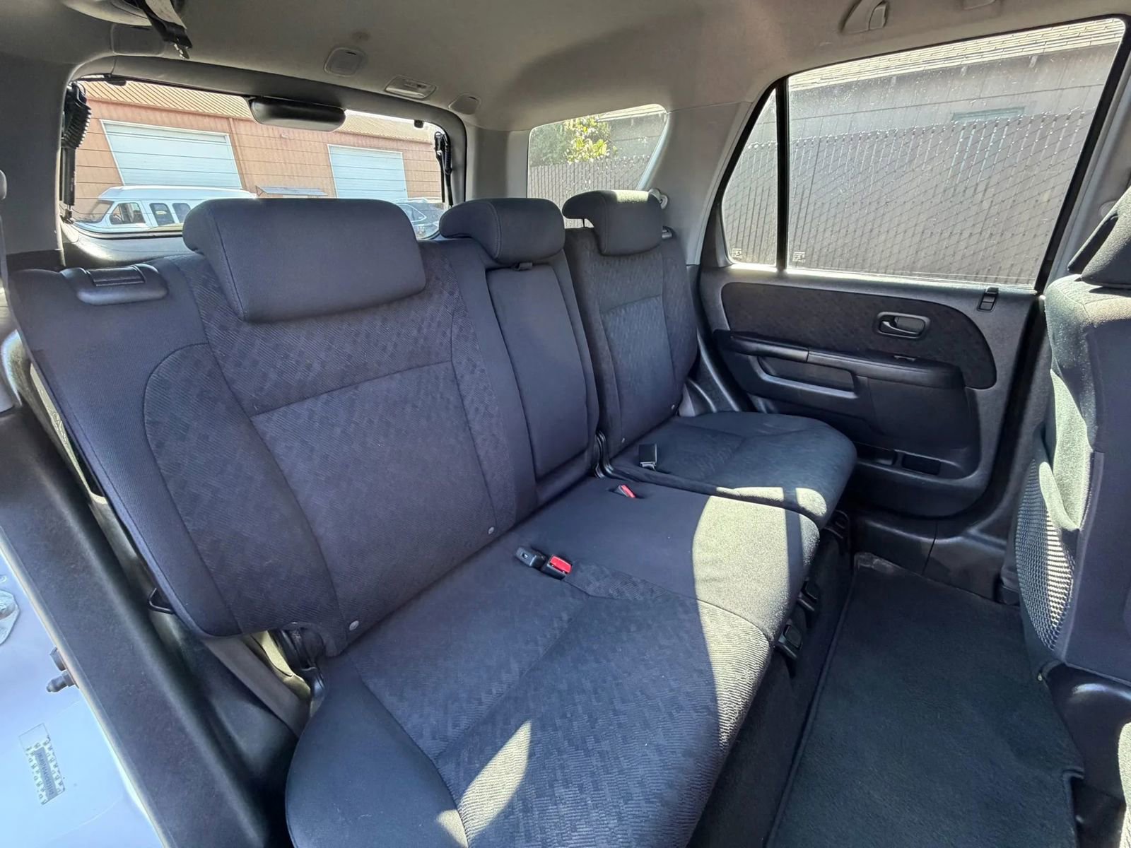 Used 2005 Honda CR-V LX image 21