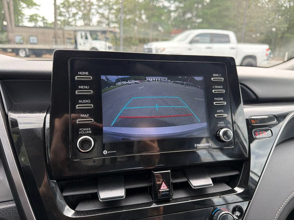 Used 2024 Toyota Camry SE FWD image 11