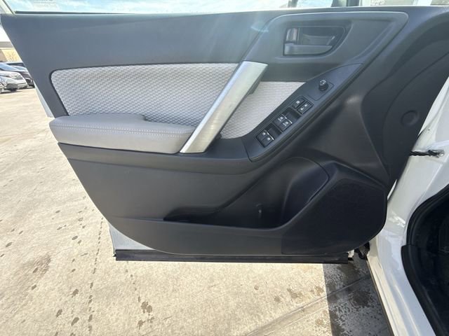 Used 2018 Subaru Forester 2.5i Premium w/ All-Weather Package image 13