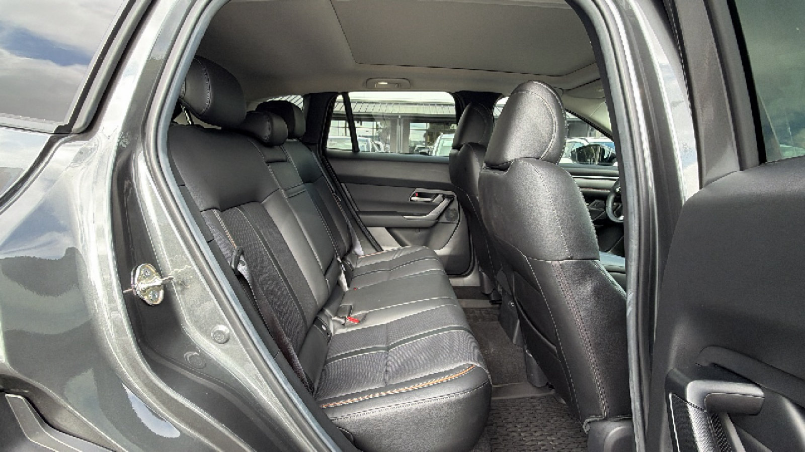 Certified 2026 MAZDA CX-50 AWD 2.5 S w/ Weather Package image 28