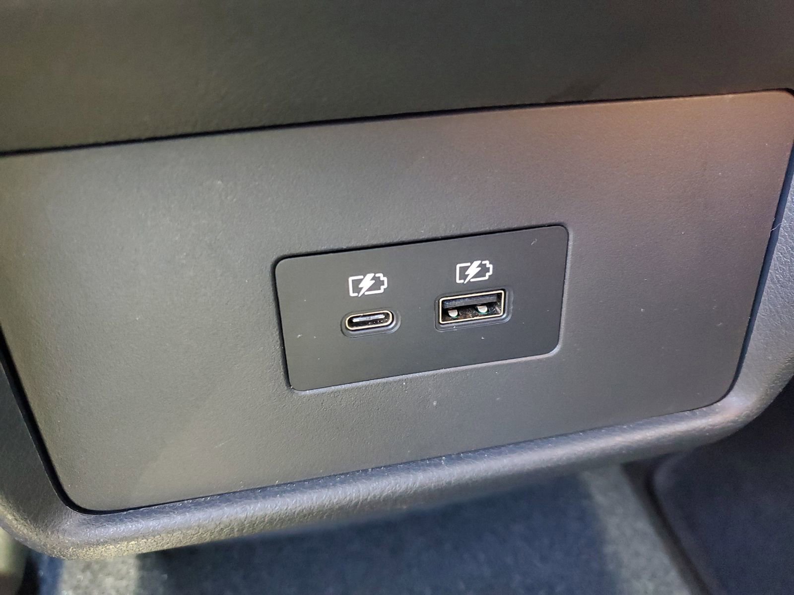 Used 2021 Nissan Rogue SV w/ Premium Package FWD image 12
