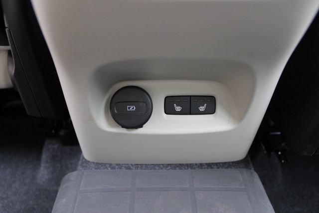 Certified 2023 Volvo XC40 B5 Ultimate w/ Climate Package AWD/4WD image 23