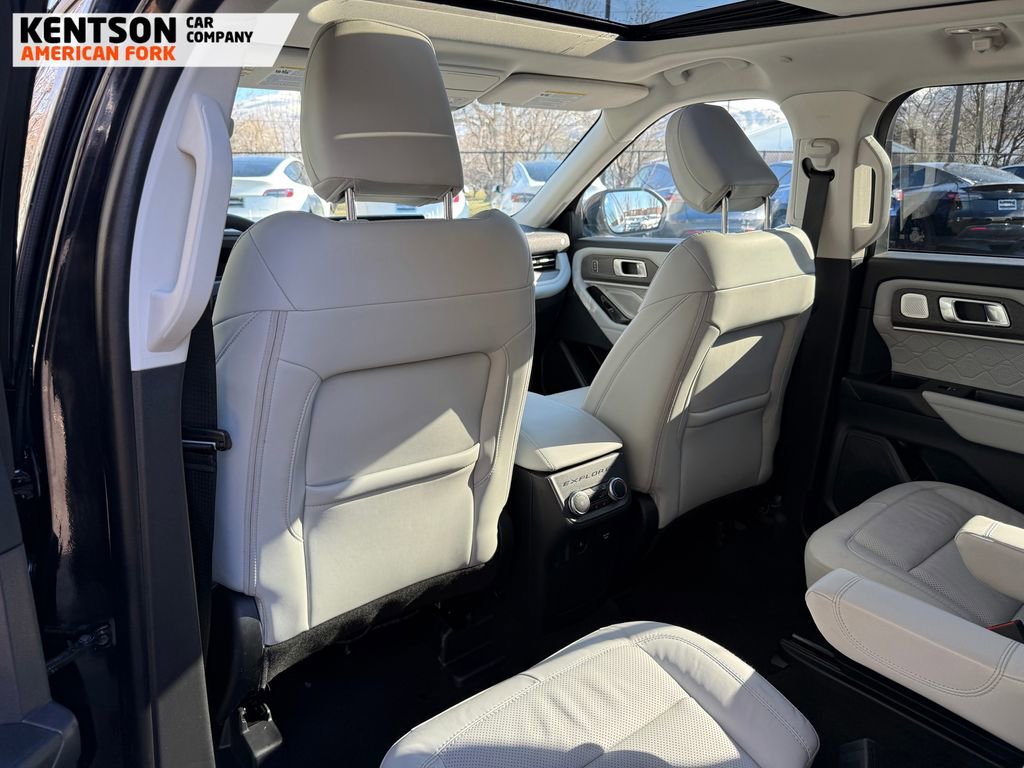 Used 2025 Ford Explorer Platinum w/ LUX Leather Package image 33