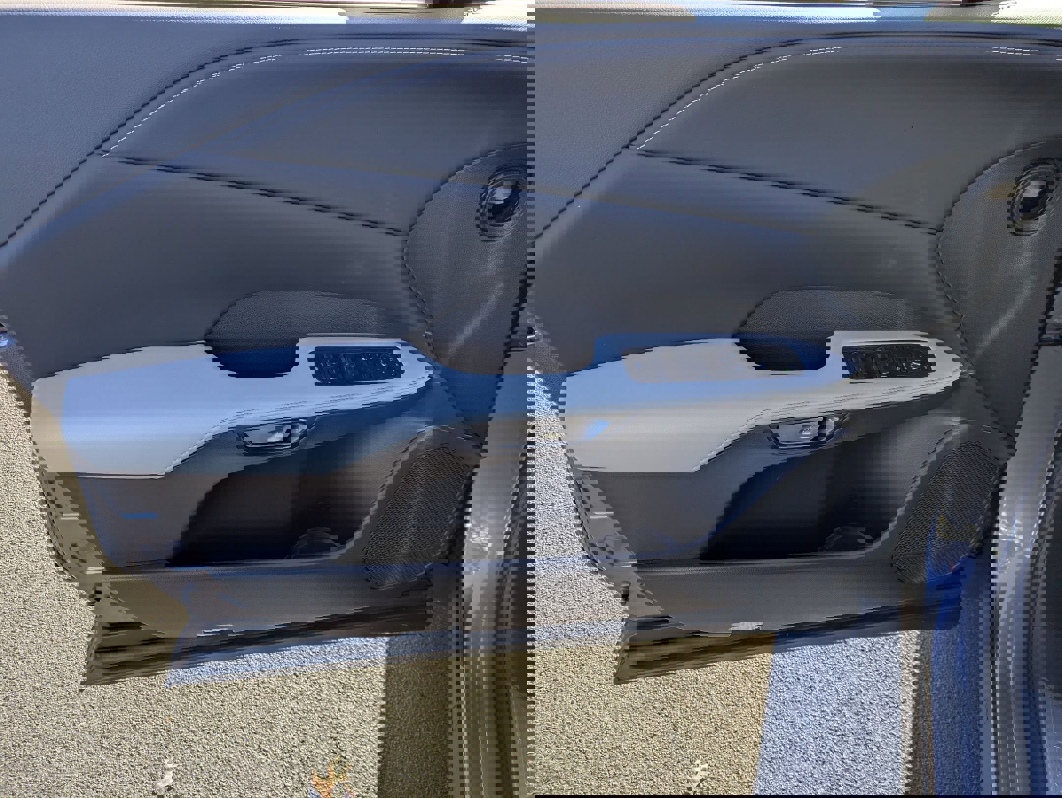 Used 2023 Lexus RX 350h image 11