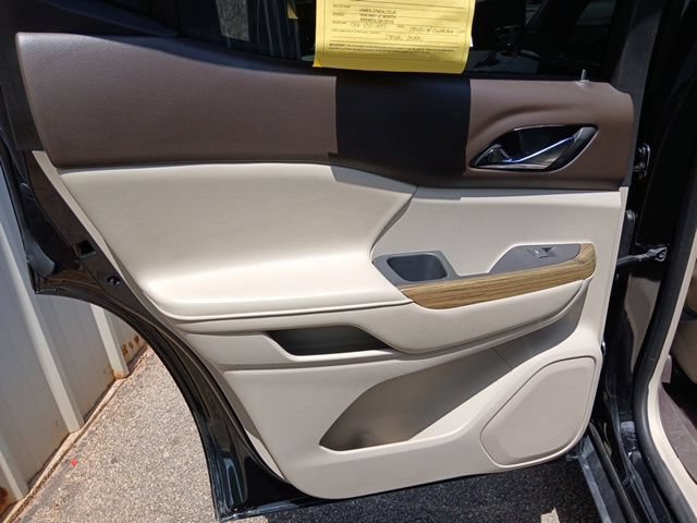 Used 2018 GMC Acadia Denali w/ Technology Package AWD/4WD image 22