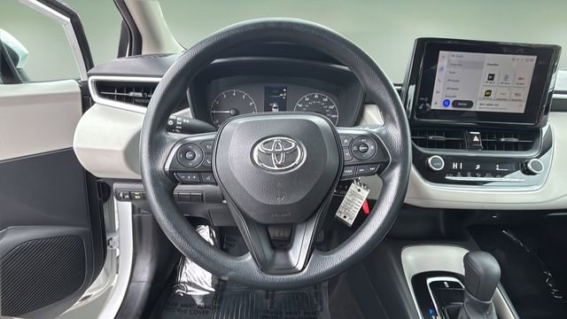 Used 2023 Toyota Corolla LE image 11
