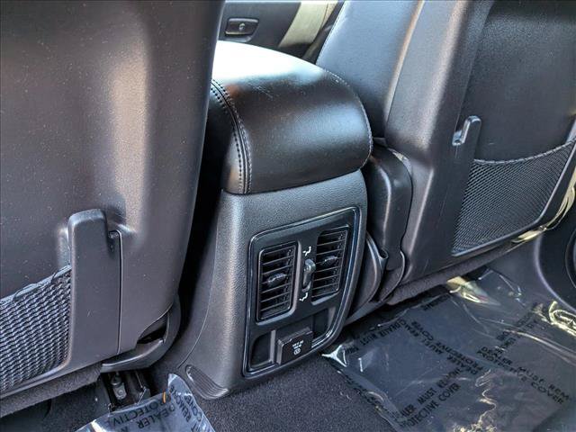 Used 2021 Jeep Grand Cherokee Laredo X AWD/4WD image 23
