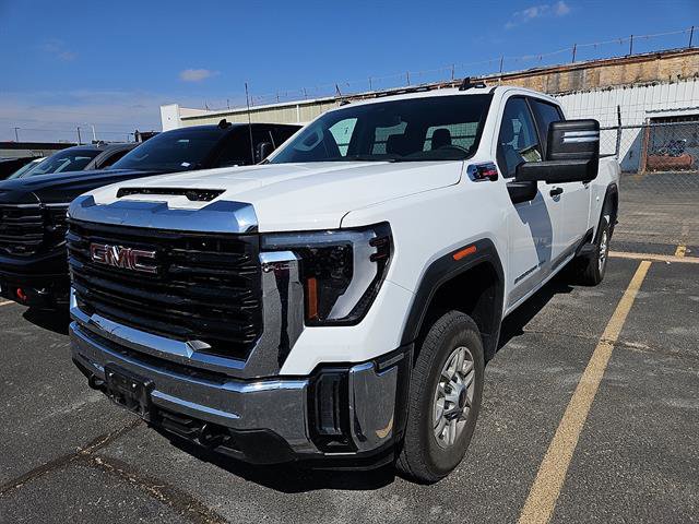 Certified 2025 GMC Sierra 2500 Pro w/ Convenience Package image 1